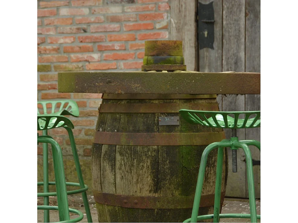Tabouret avec assise de tracteur en métal Vert