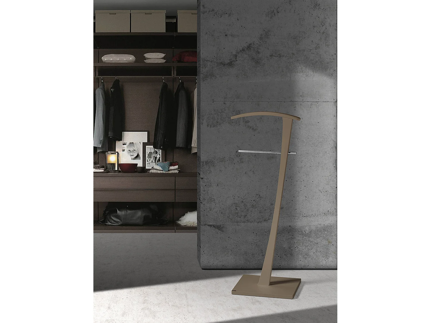 Galán de noche - A115cm x L48cm x F28cm - haya maciza moka - Lindes