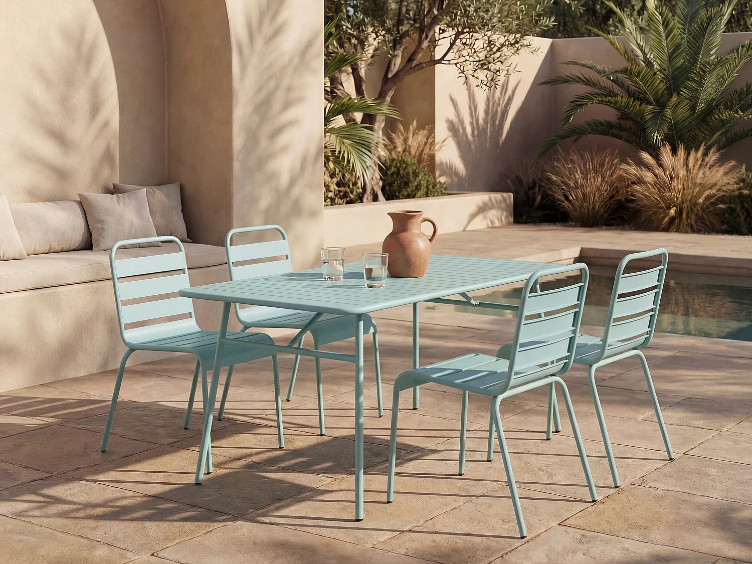 Conjunto de jardim, mesa e cadeiras de jardim em metal: uma mesa C.160 cm e 4 cadeiras empilháveis cor verde amêndoa - MIRMANDE