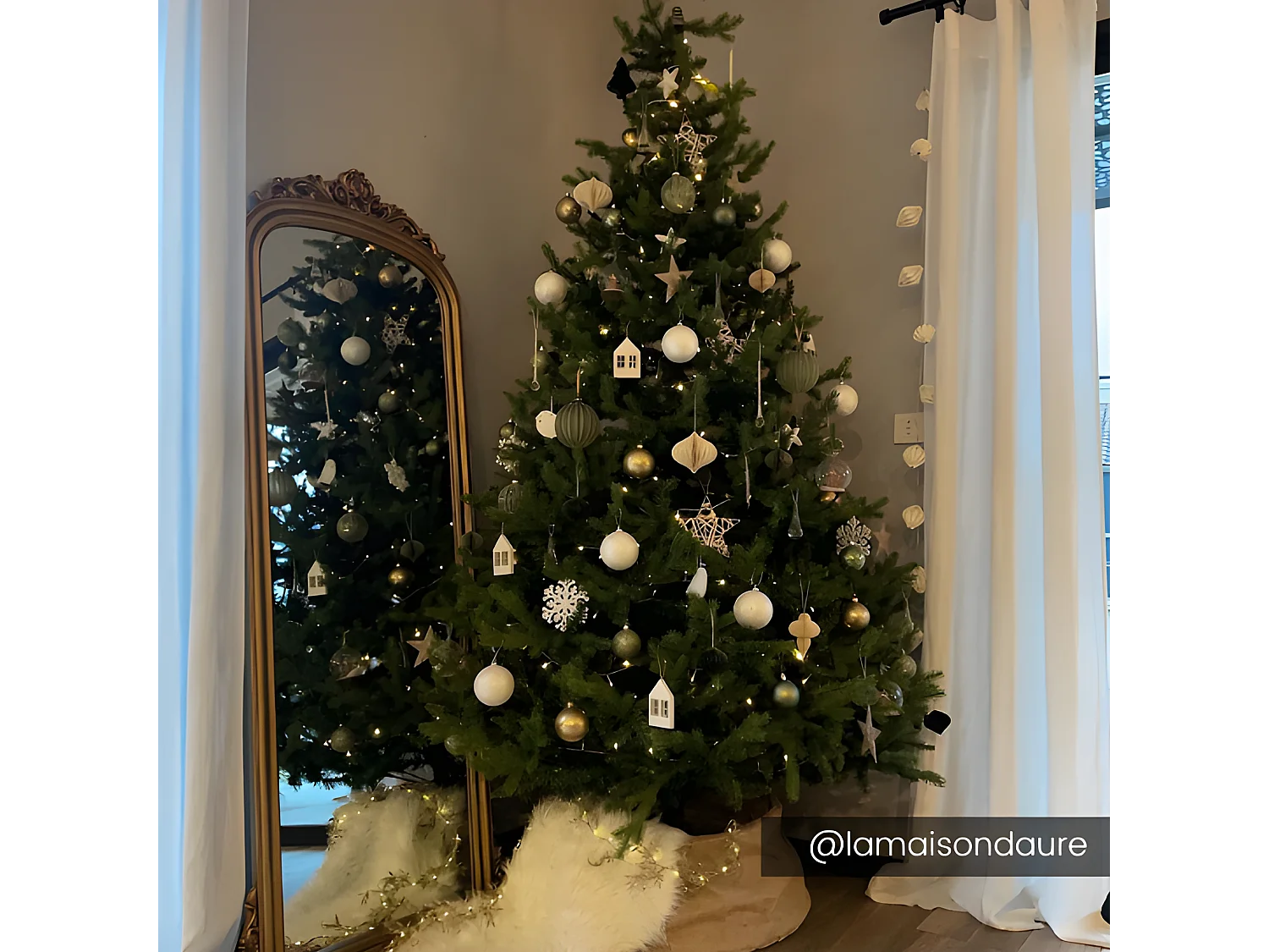 Grote spiegel van paulowniahout met sierlijsten - H.180 cm - Goud - MERRY