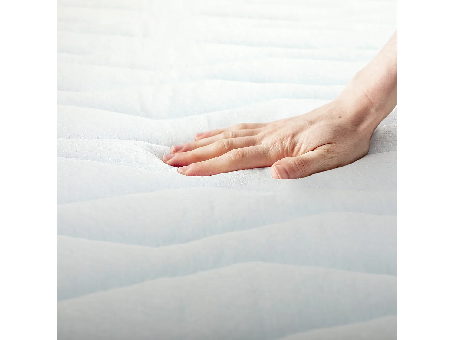 140 x 200 Matelas Double Waterfoam 100% Fabriqué en Italie | Ergonomique et orthopédique | Haute respirabilité avec le système AirFoam | Déhoussable | Hypoallergénique, antibactérien et anti-acarien