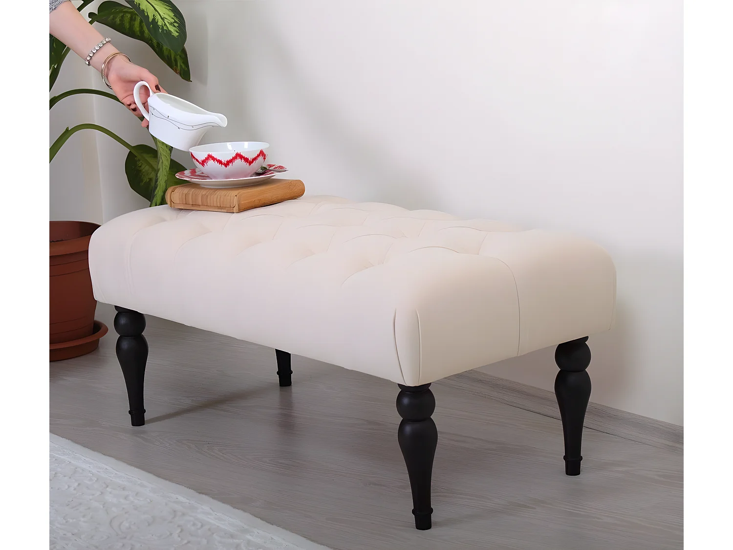 Banc chesterfield Dugon L92cm Bois Noir et Velours Blanc crème