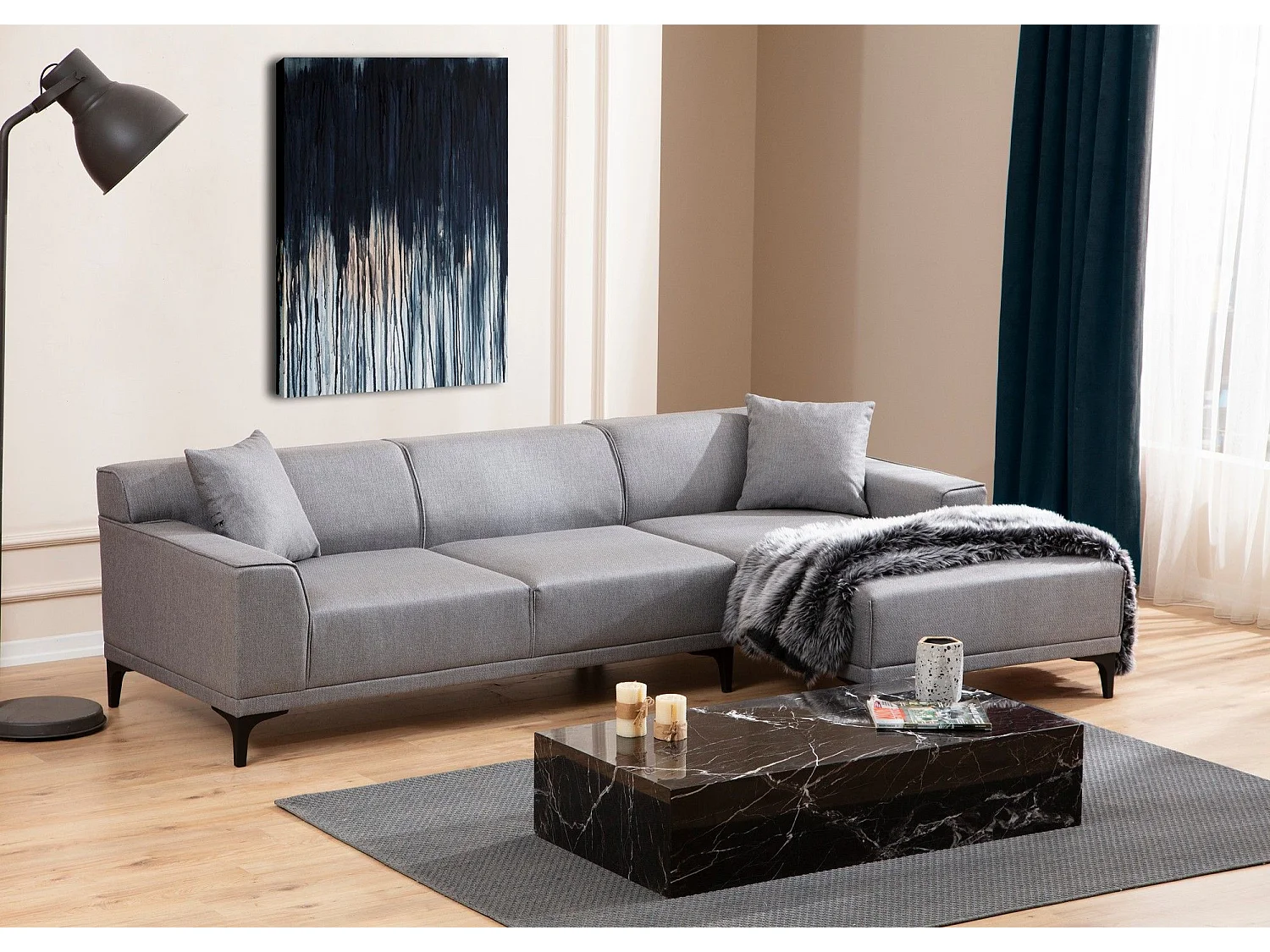 Moderne hoekbank rechts in lichtgrijze stof met 2 Tivano kussens 250 cm