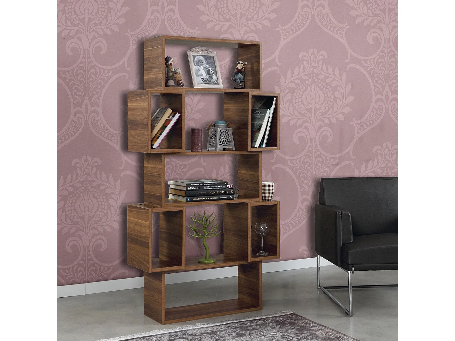 Boekenkast – 84 cm breed, 160 cm hoog, 30 cm diep – notenhout – melamine gecoate spaanplaat