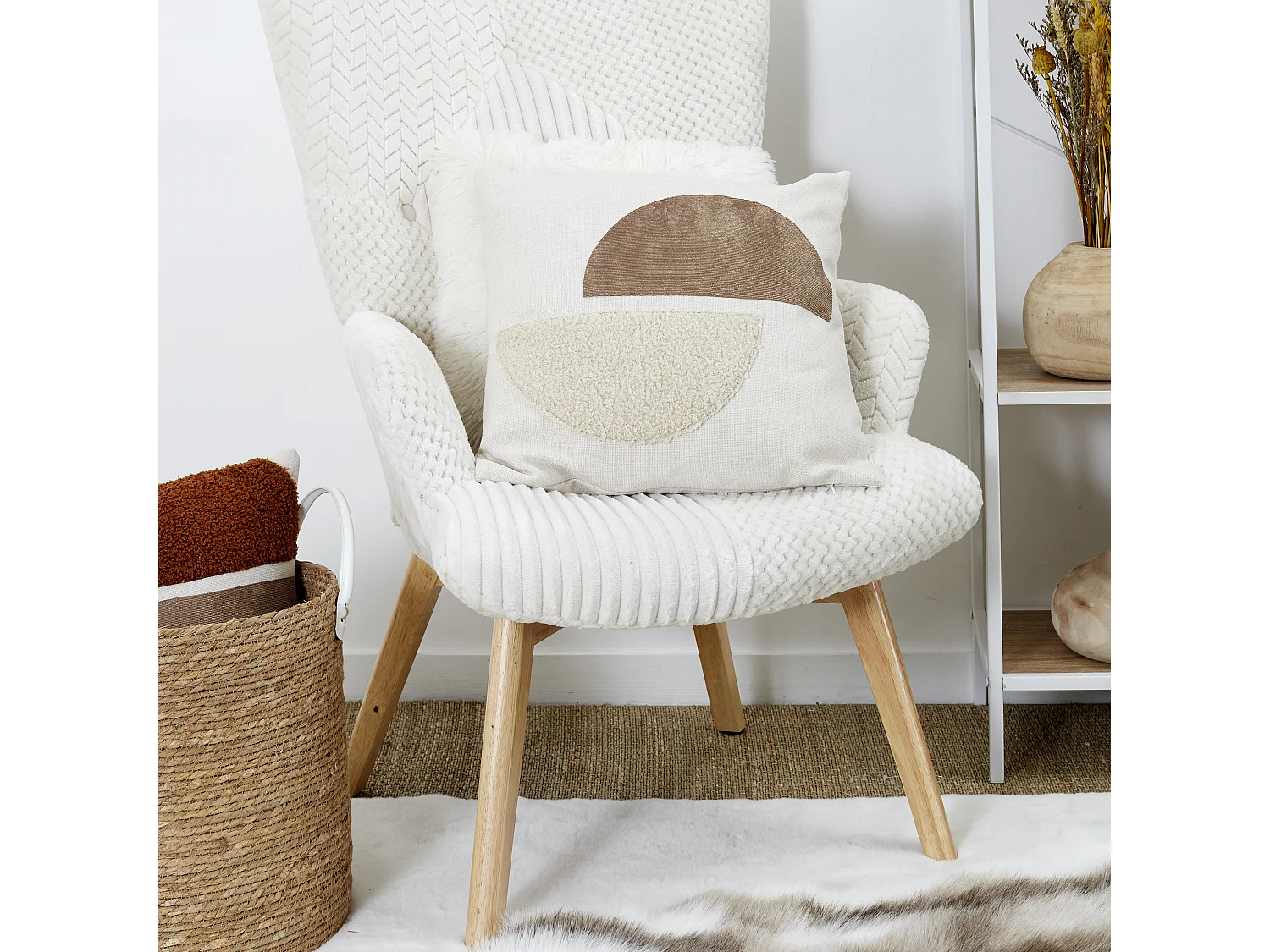Coussin - HOME DECO FACTORY - Déhoussable - Bouclettes - Beige