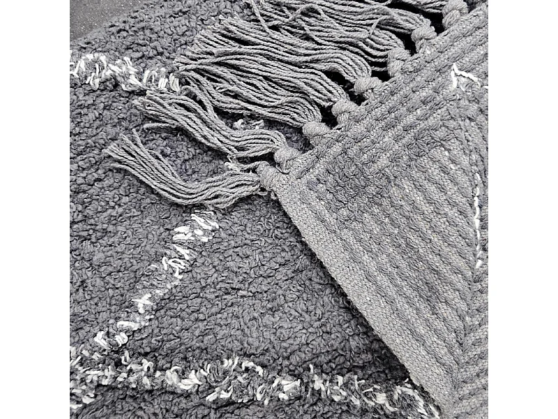 Tapis de bain 50 x 90 cm coton gris style berbère à franges - FLUFFY