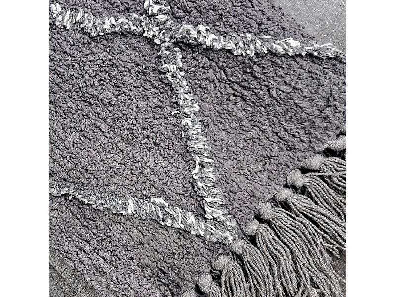 Tapis de bain 50 x 90 cm coton gris style berbère à franges - FLUFFY