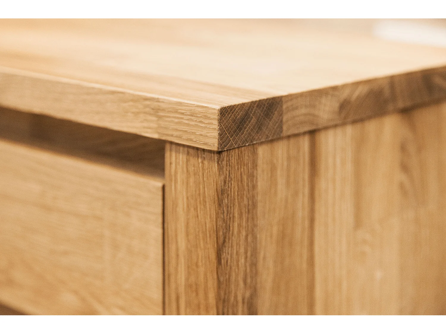 VINCI - Nachttisch  aus Wildeiche, naturgeölt