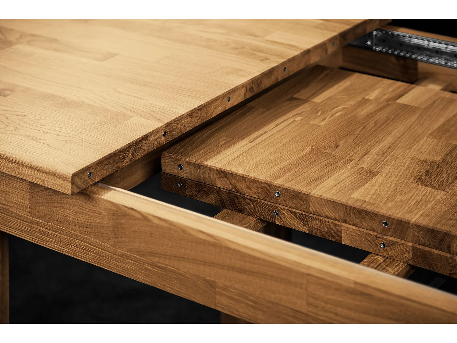 VINCI - Tisch mit Ausziehfunktion 100 x 200 aus Wildeiche, naturgeölt