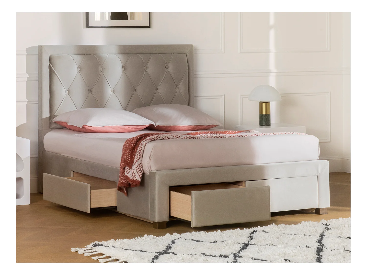 Lit avec tiroirs 180 x 200 cm - Tissu velours - Beige + Matelas - LEOPOLD