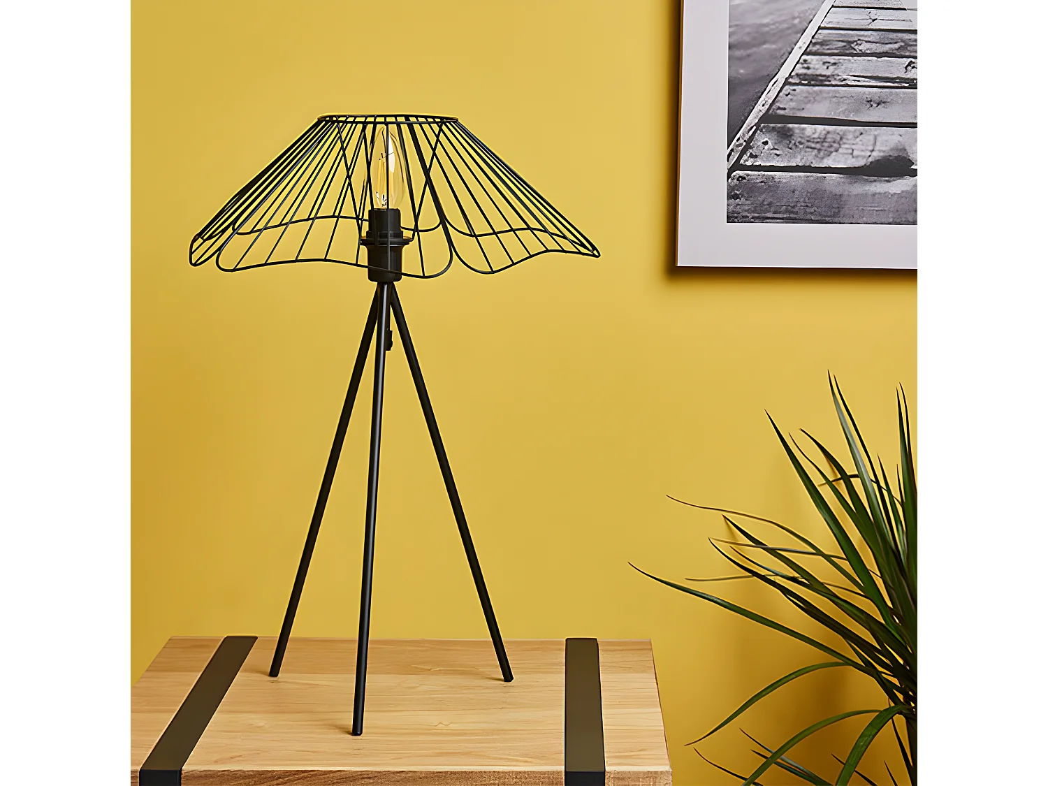 Lampe Filaire En Métal Hibiscus - Ostaria