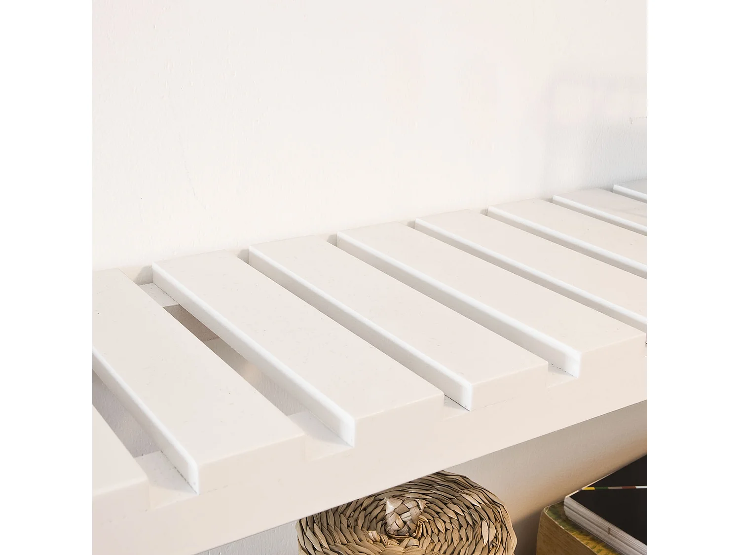 Meuble de Rangement pour salle de bain toilettes, Cuisine, 3 niveaux avec 2 crochets, FRG28-WN