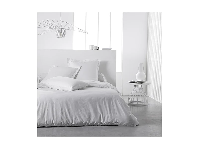 Effen dekbedovertrek 100% katoen, kwaliteit 144 draden. Wit 240x220cm