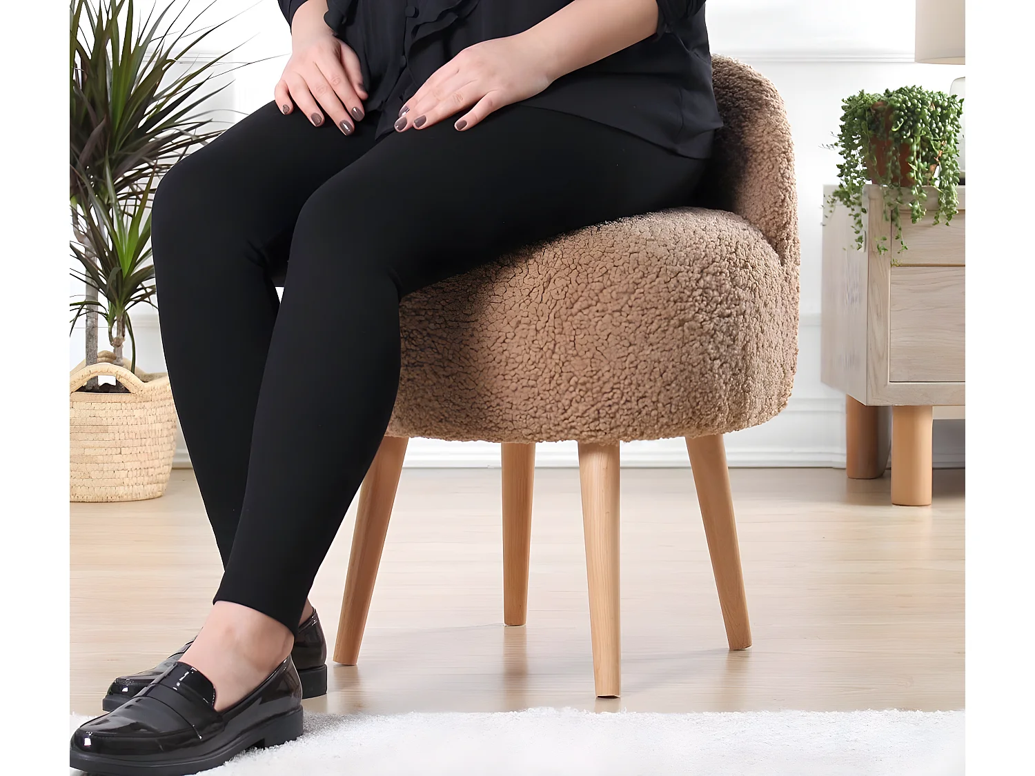 Puf Altadena 480, De color marrón claro, 72x42x48cm, Tapiz, Patas: Madera