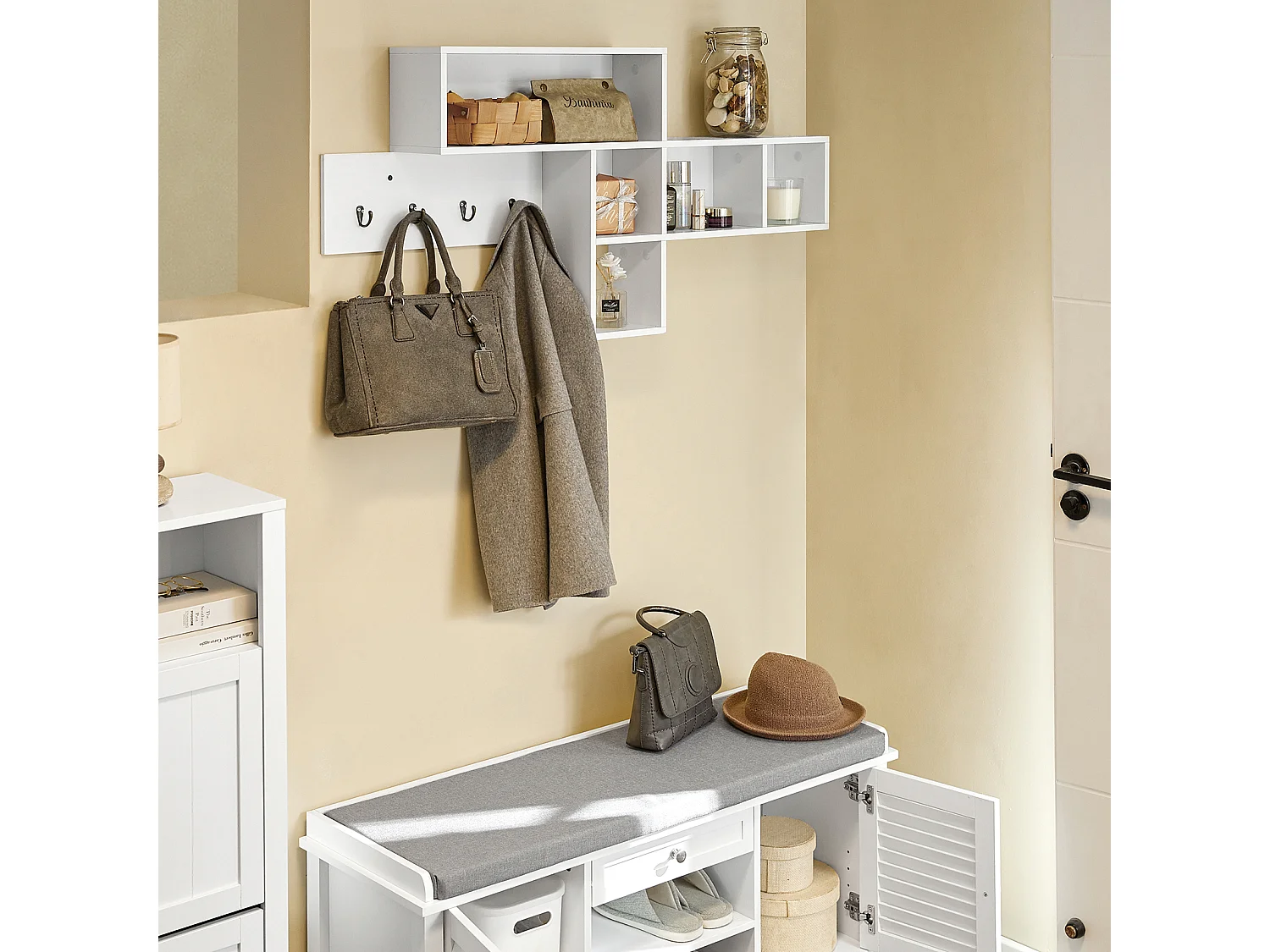 SoBuy FHK17-W Kapstok Wandplank Hal Kapstokken Hangplank Garderobe met 5 vakken en 4 haken Wit