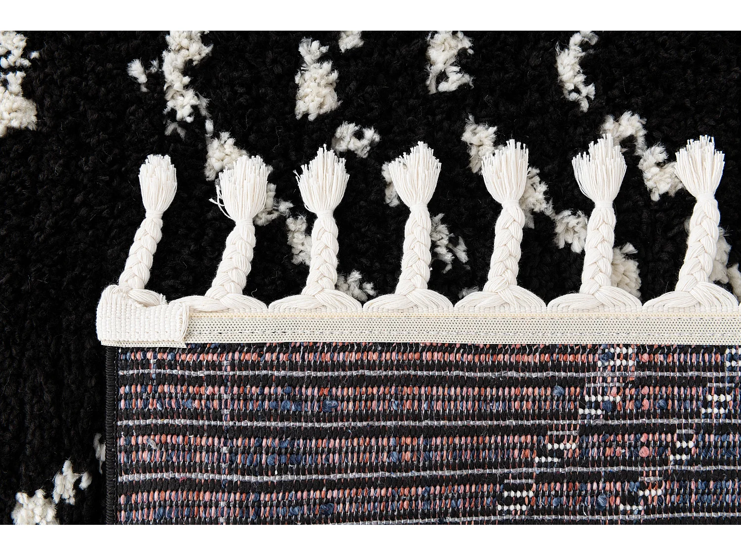 Tappeto shaggy  125x185 nero Frauenfeld Vaiana