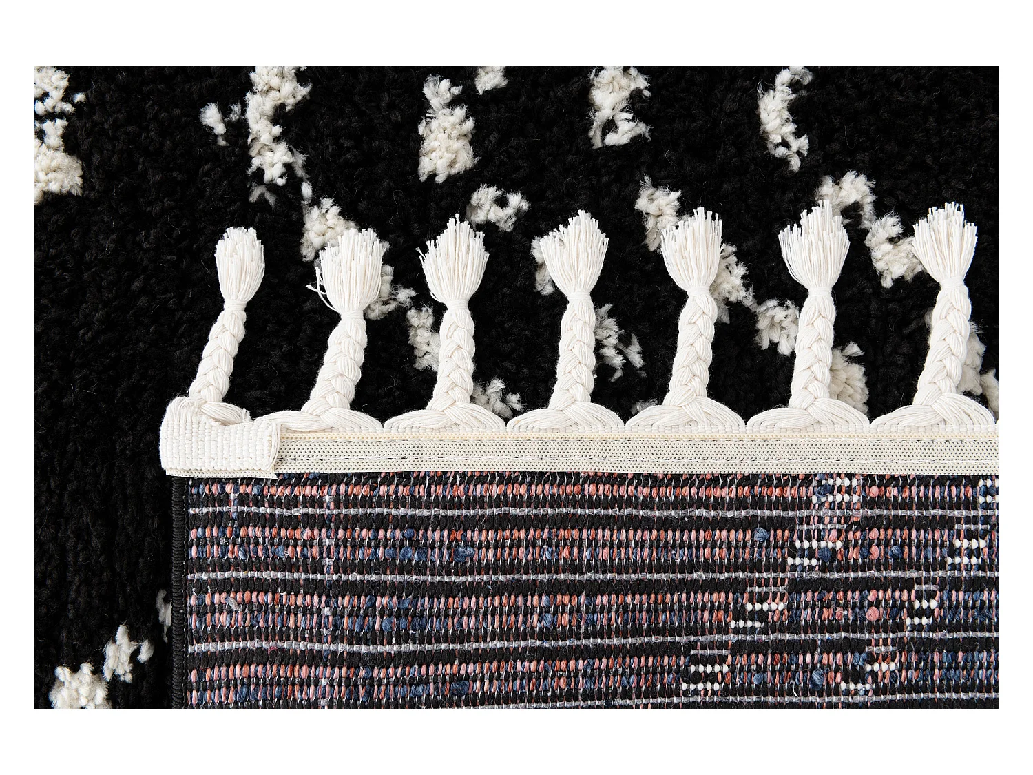 Hoogpolig tapijt 185x125 Zwart Frauenfeld Vaiana