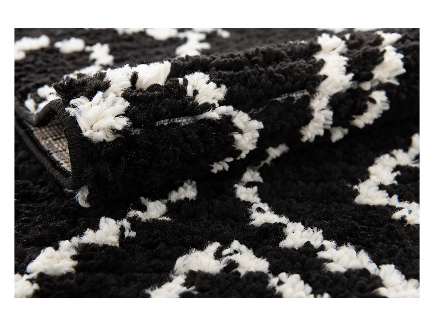 Hoogpolig tapijt 185x125 Zwart Frauenfeld Classic