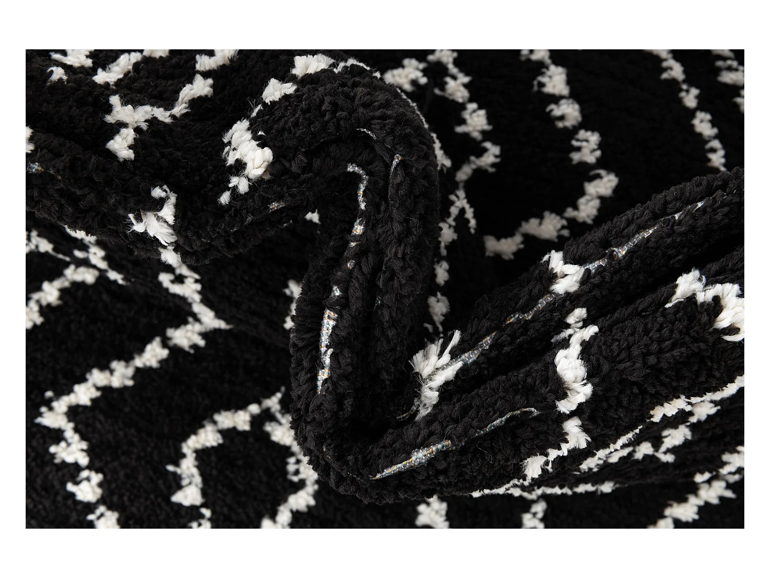 Hoogpolig tapijt 185x125 Zwart Frauenfeld Classic