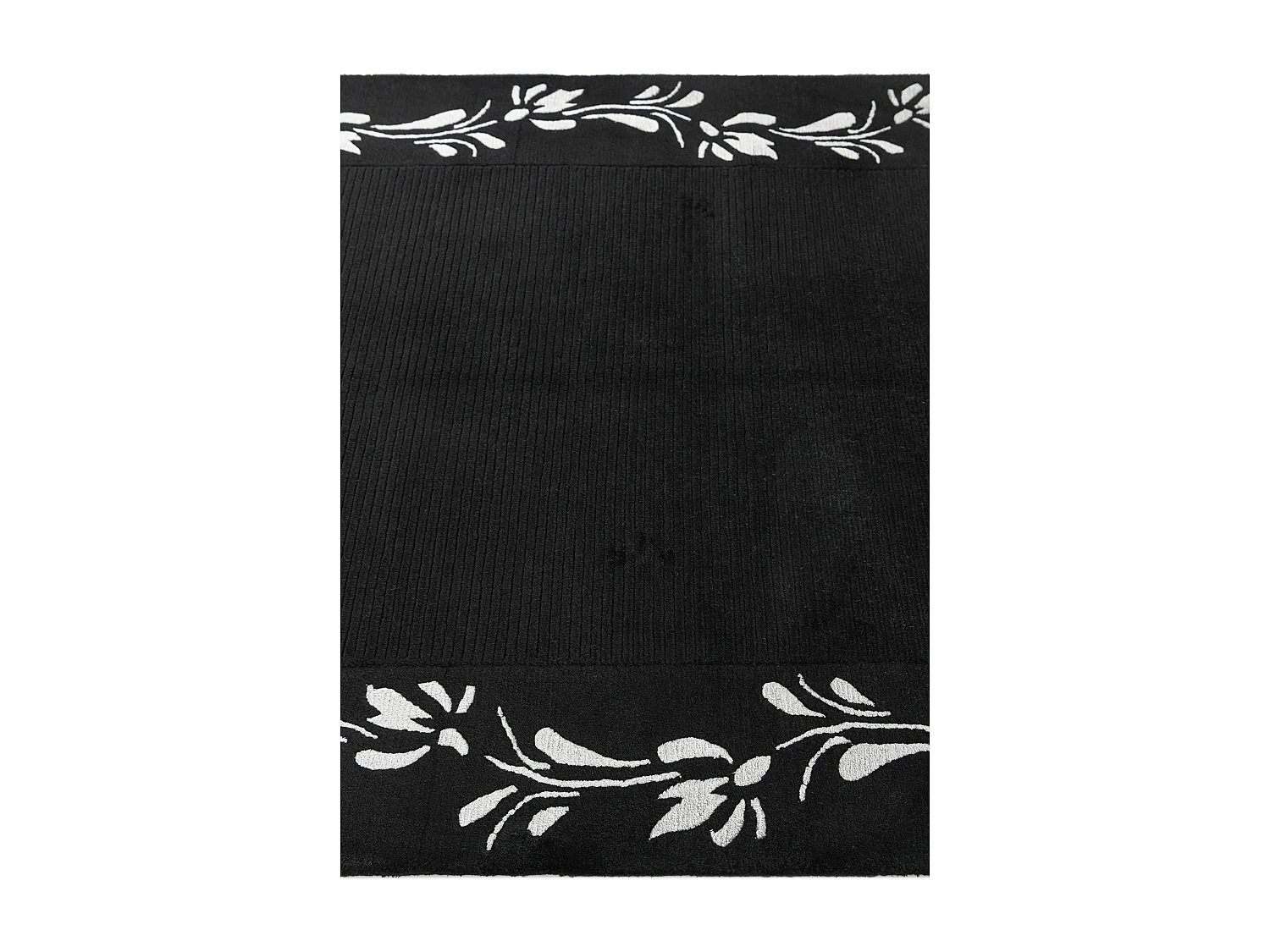 Tapis de laine 127x185 noir Darya