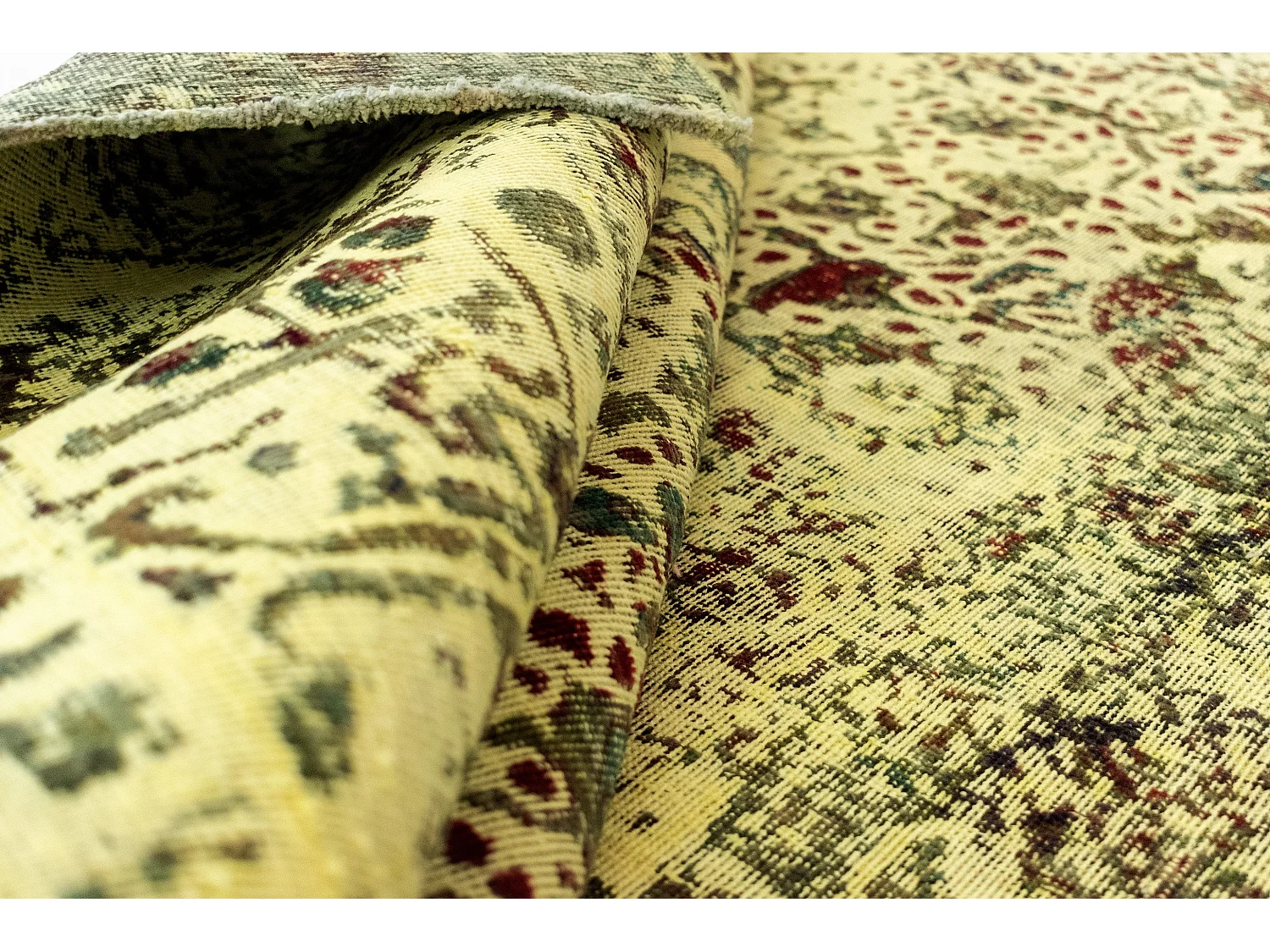 Woltapijt 301x168 Geel Vintage Royal