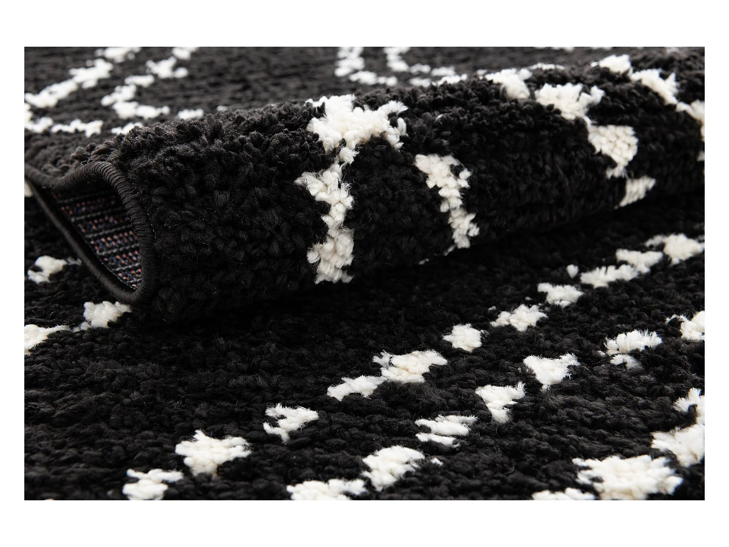 Hoogpolig tapijt 245x160 Zwart Frauenfeld Vaiana