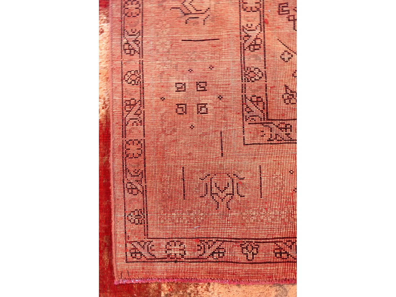 Woltapijt 294x193 Rood Vintage Royal