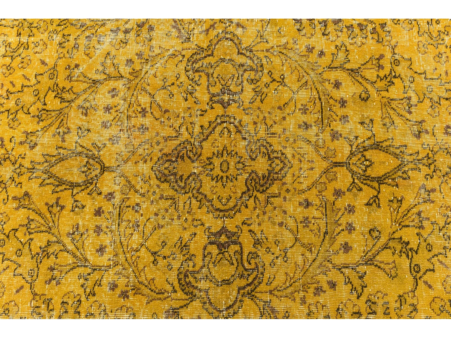 Woltapijt 318x208 Geel Ultra Vintage