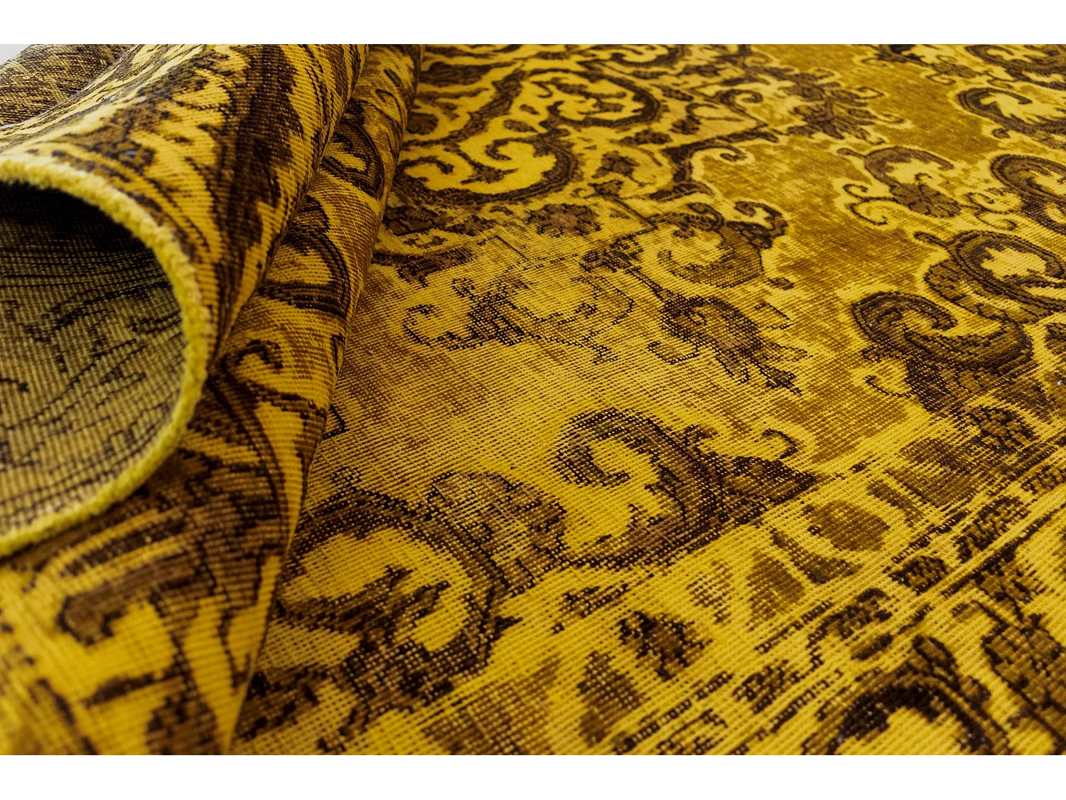 Woltapijt 279x189 Geel Vintage Royal