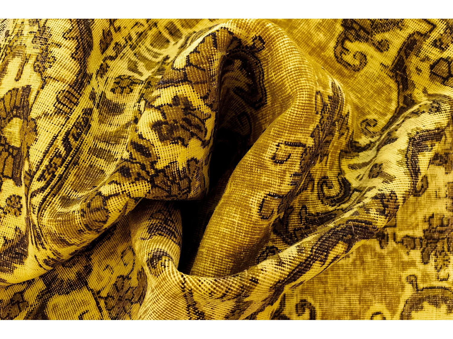 Woltapijt 279x189 Geel Vintage Royal