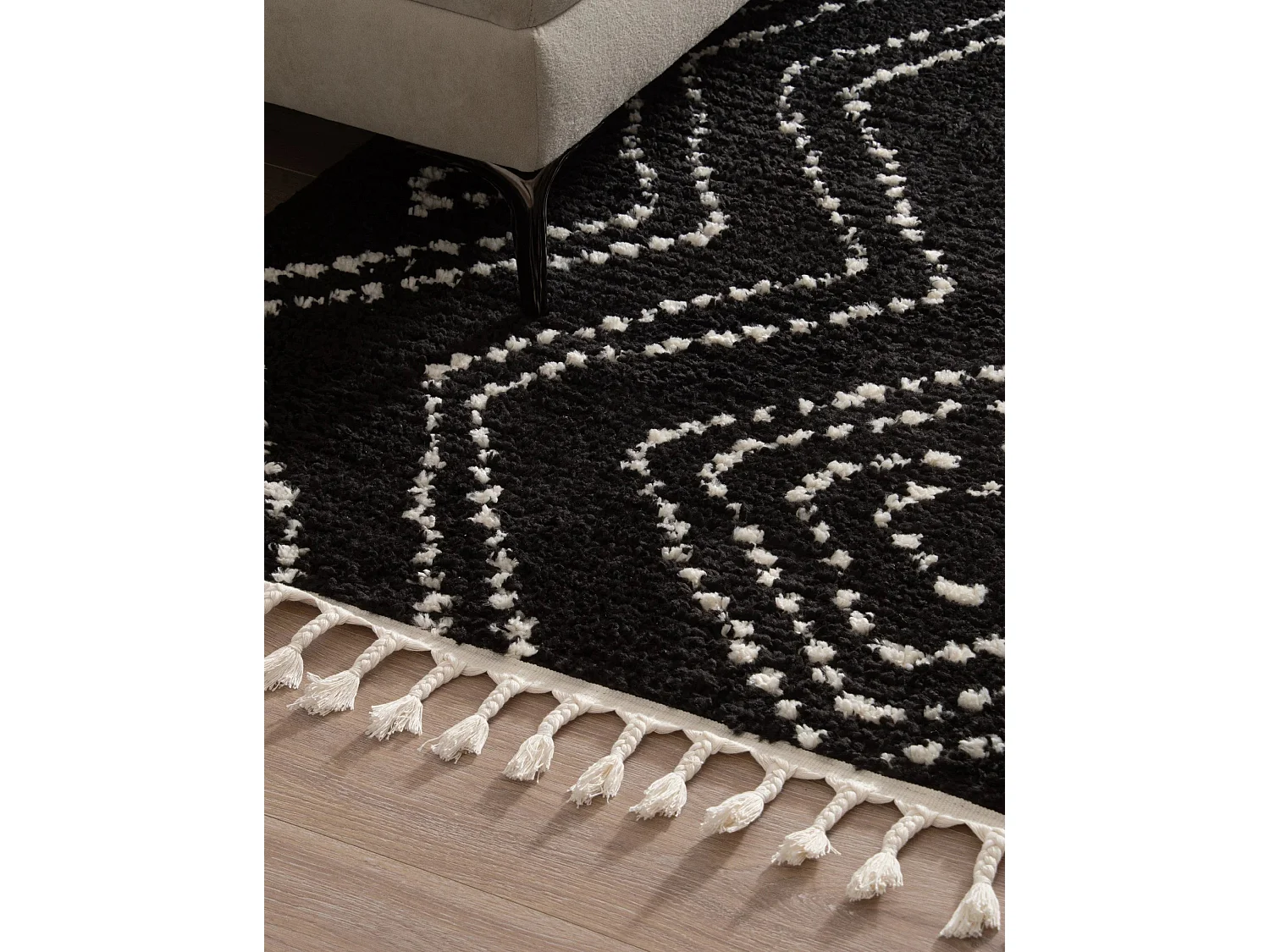 Tapis shaggy 80x305 noir Frauenfeld Vaiana