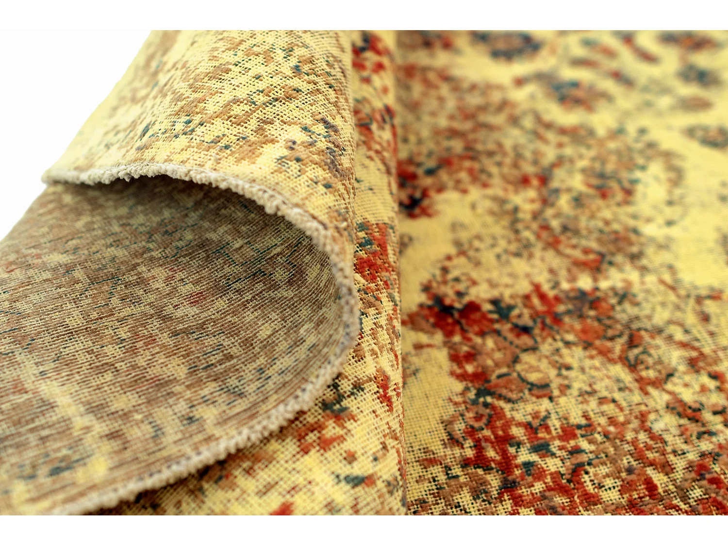 Woltapijt 305x196 Geel Vintage Royal