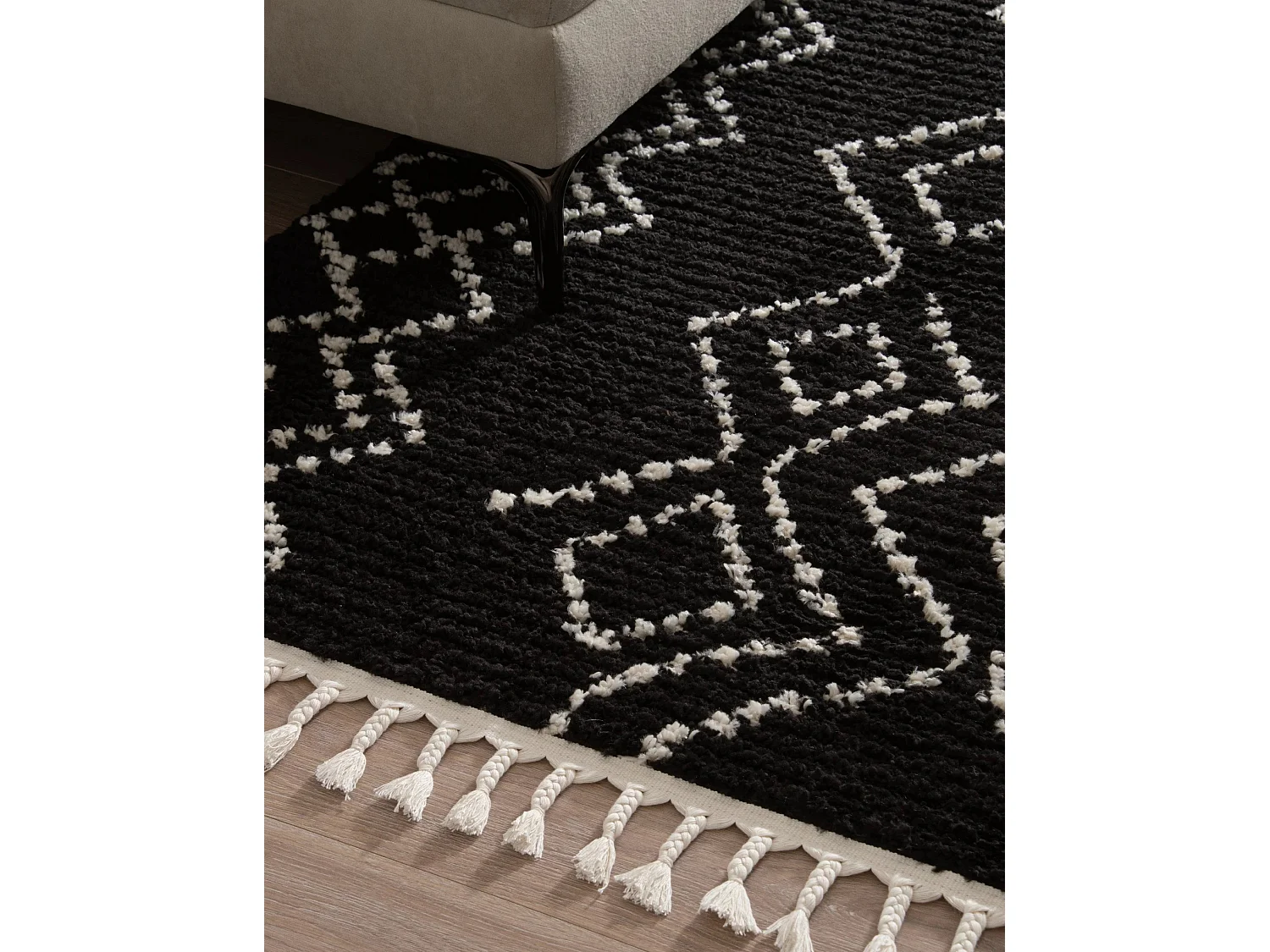 Tapis shaggy 160x245 noir Frauenfeld Classic