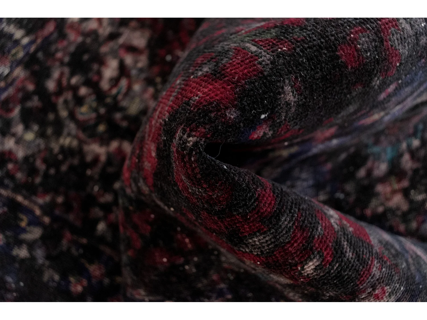 Tapis de laine 145x204 noir Vintage Royal