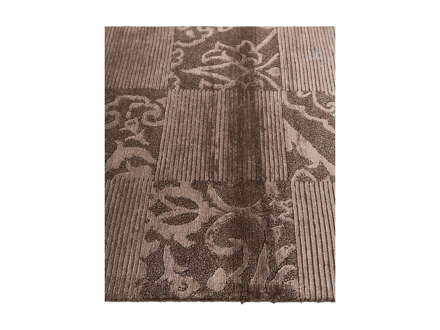 Woltapijt 152x79 Bruin Darya