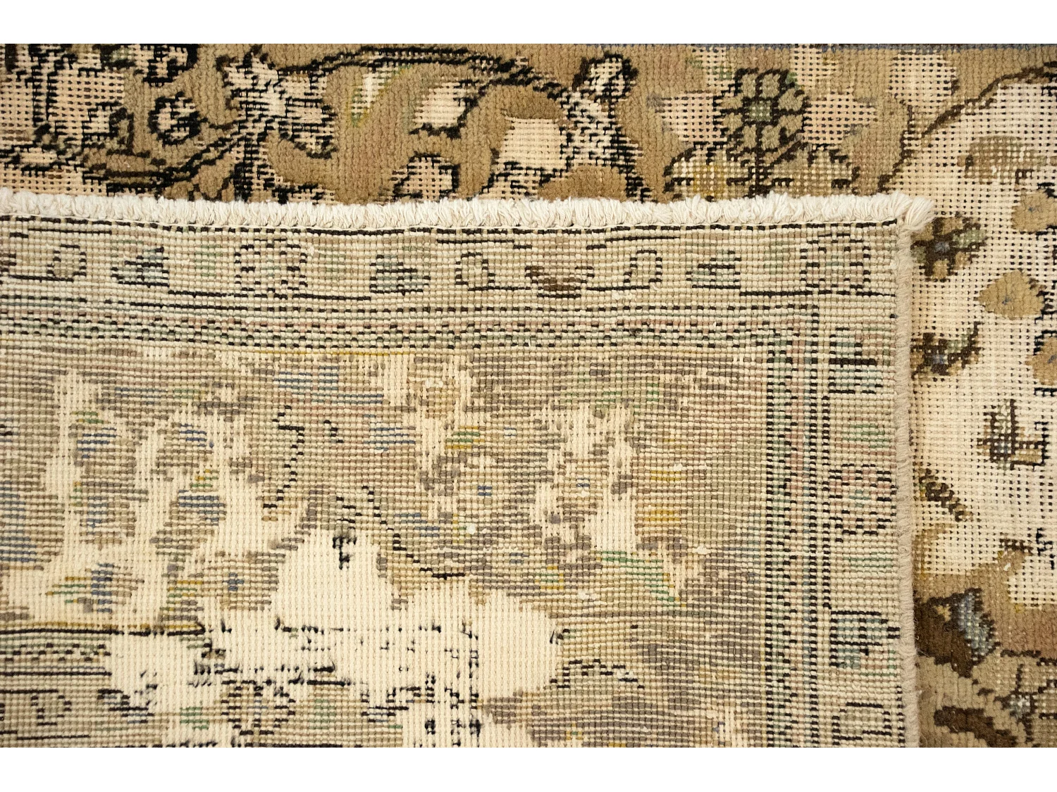 Woltapijt 300x198 Crème wit Vintage Royal