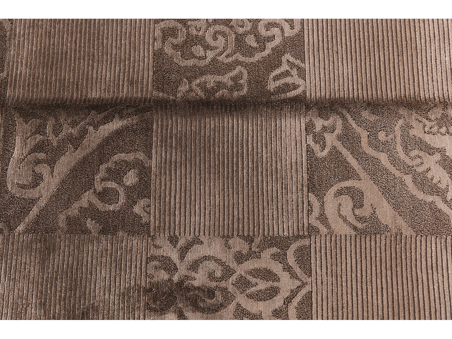 Woltapijt 183x124 Bruin Darya