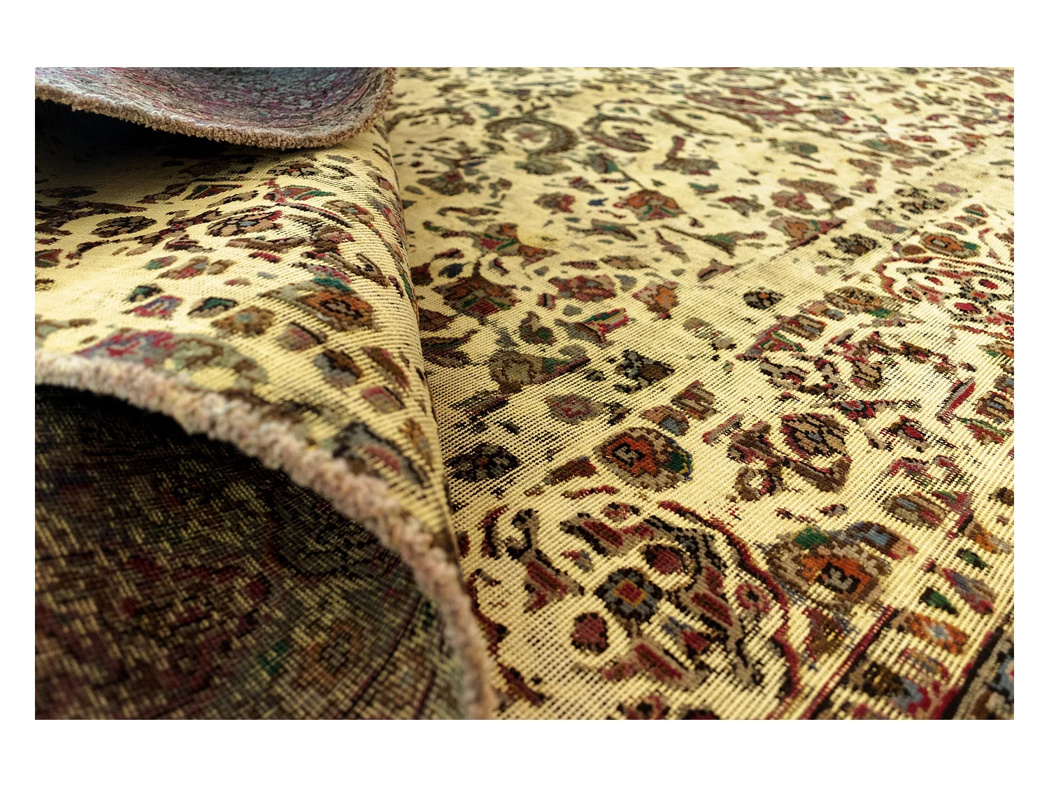 Woltapijt 278x192 Geel Vintage Royal