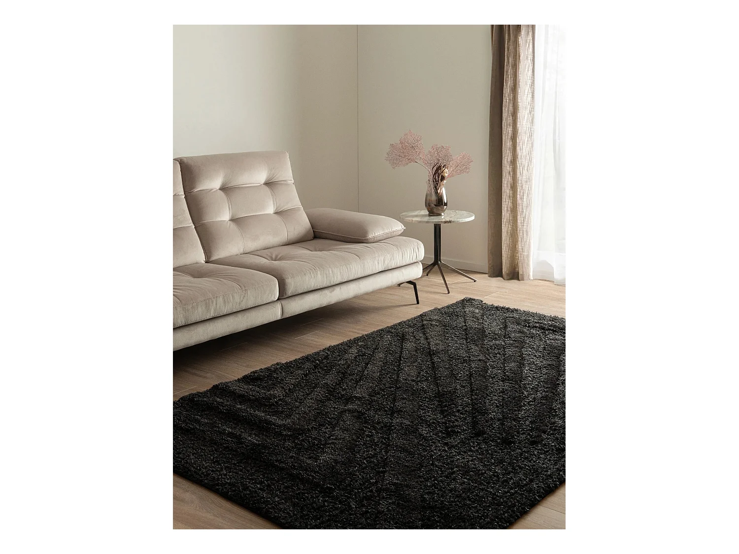 Tapis shaggy 240x305 noir Thun Avis