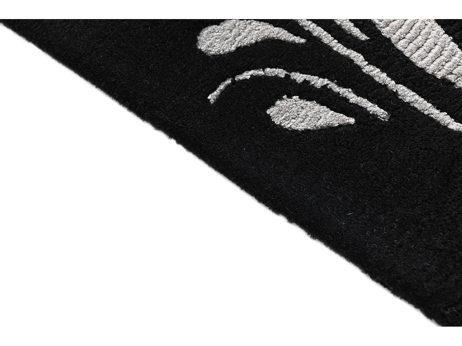 Woltapijt 183x122 Zwart Darya