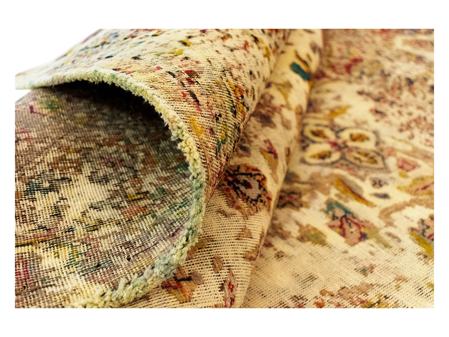 Woltapijt 272x177 Geel Vintage Royal