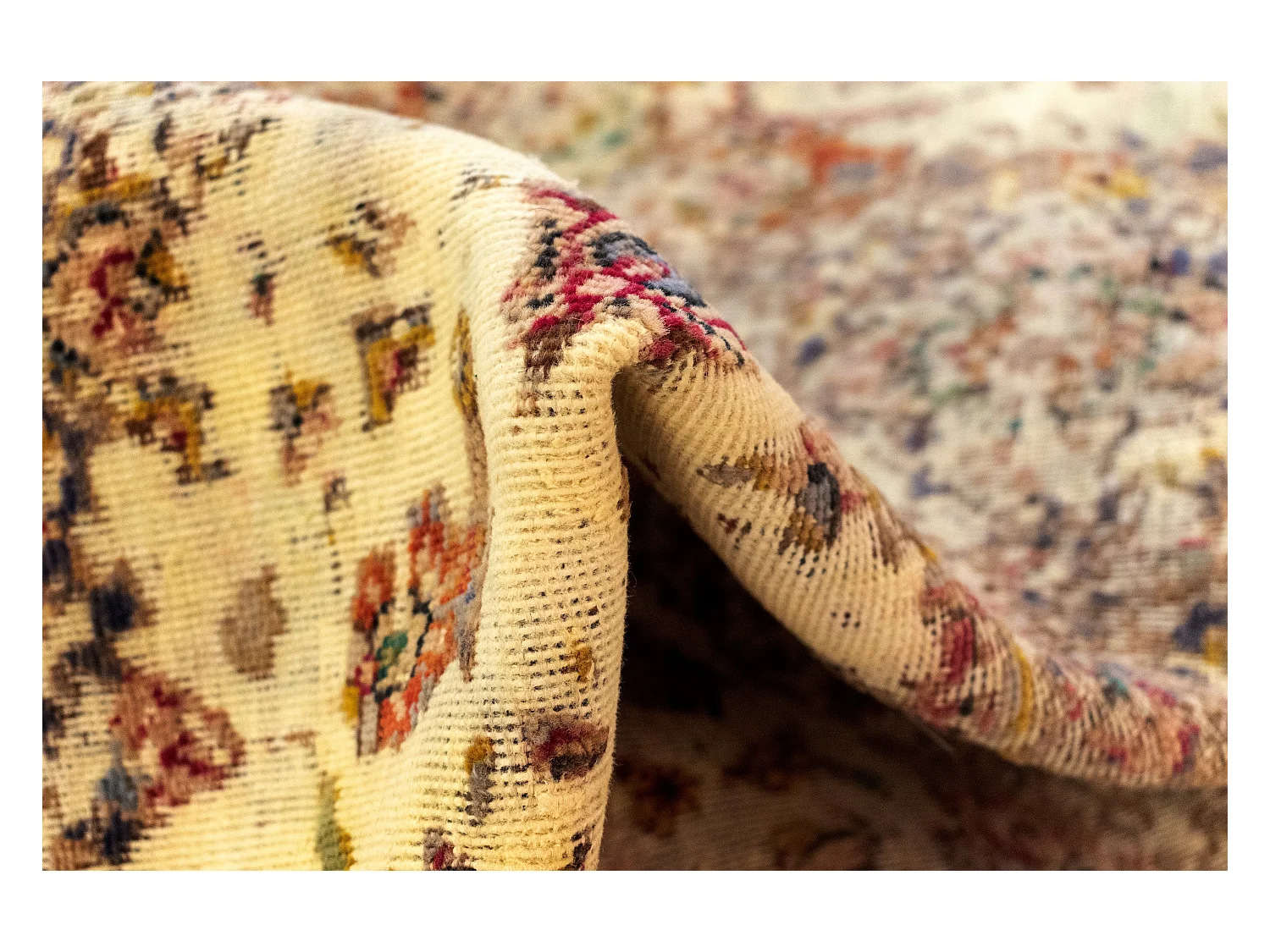 Woltapijt 272x177 Geel Vintage Royal