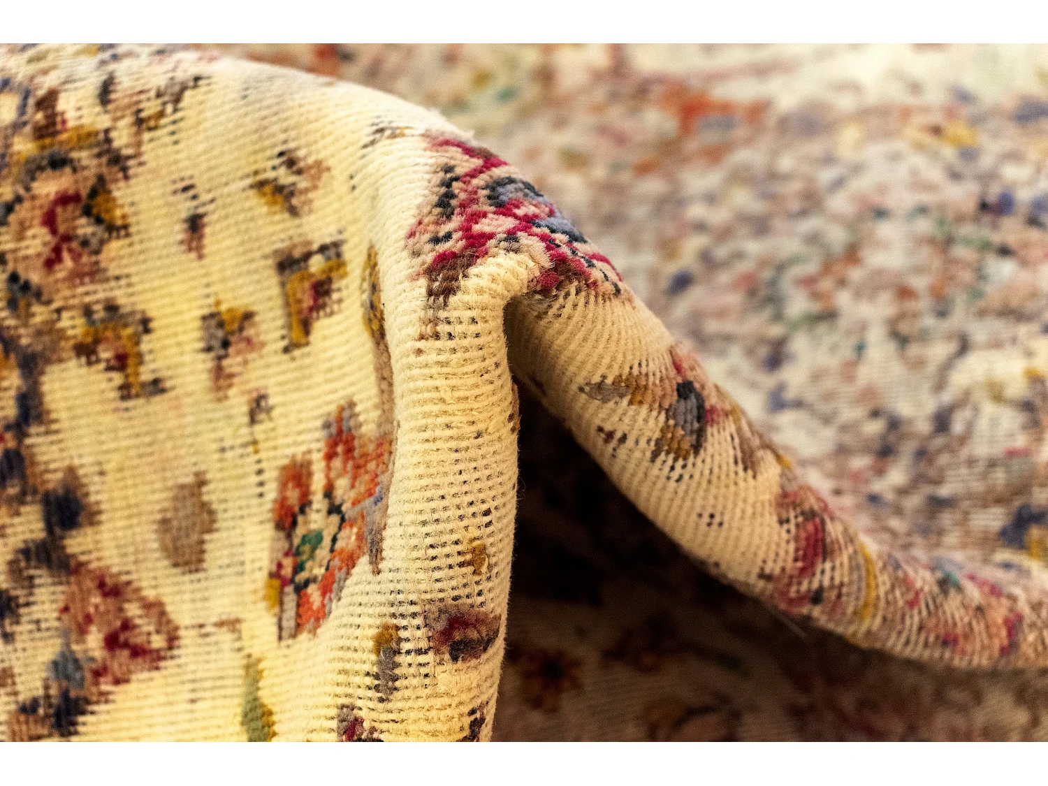 Woltapijt 272x177 Geel Vintage Royal