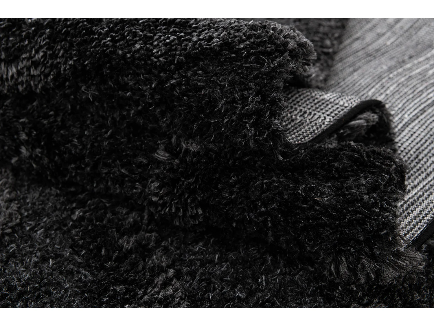 Tappeto shaggy  240x305 nero Thun Artem