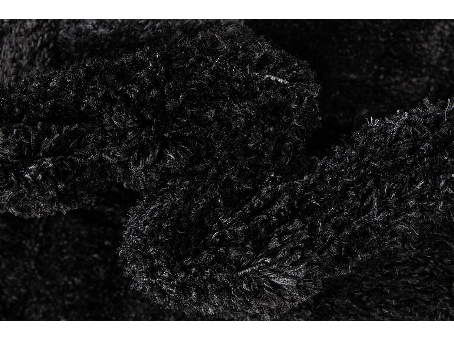 Tappeto shaggy  160x245 nero Thun Artem