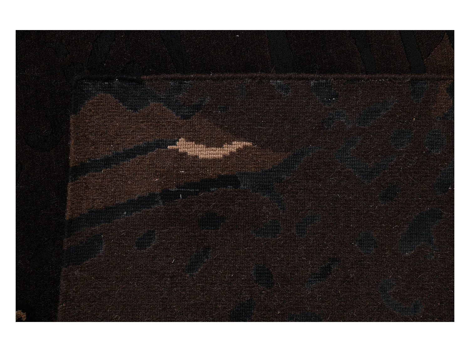 Tapis de laine 175x239 noir Darya