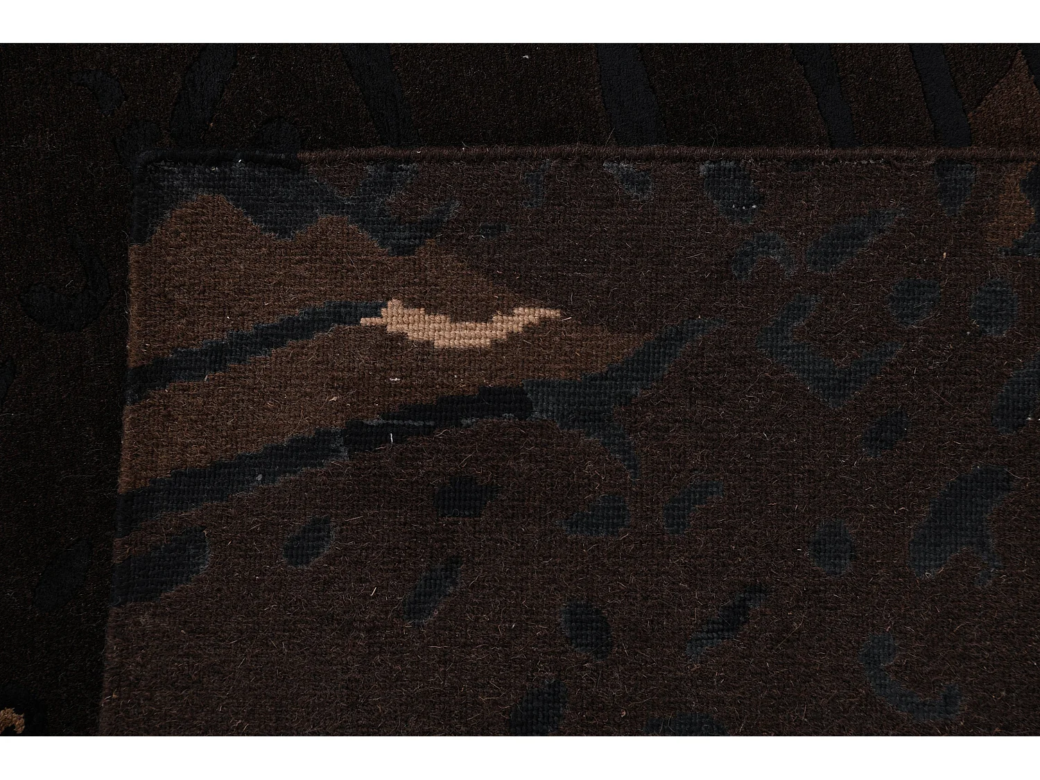 Tapis de laine 175x239 noir Darya