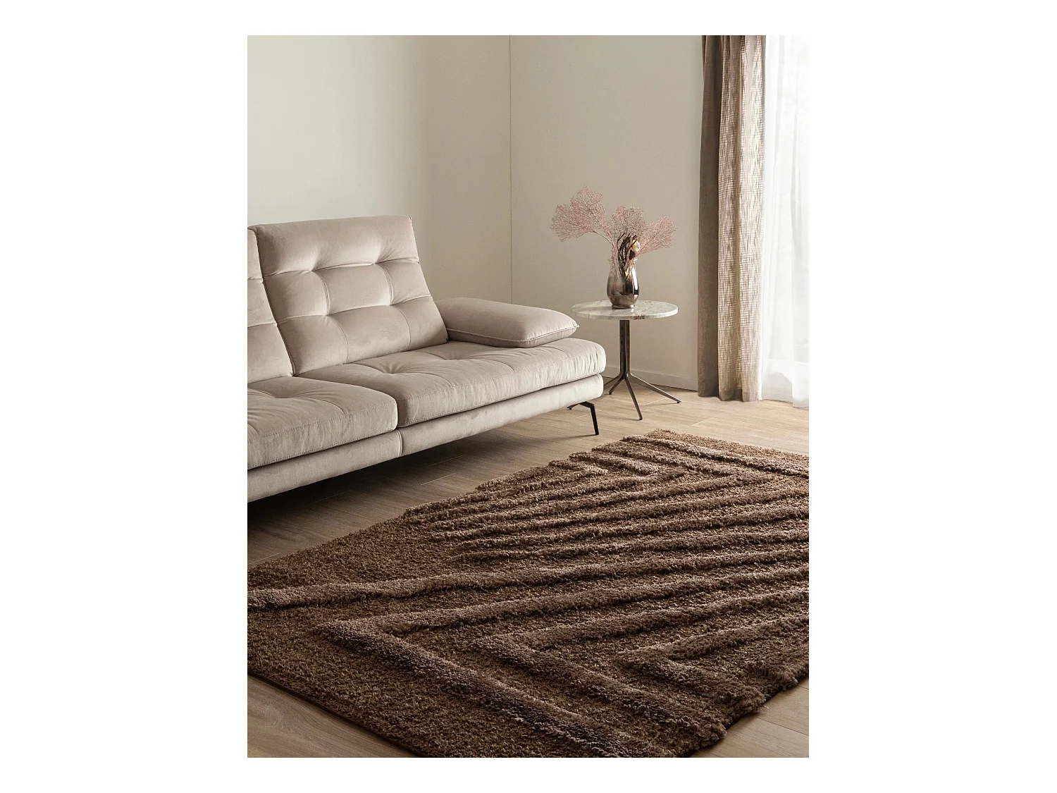 Tapis shaggy 240x305 marron foncé Thun Avis