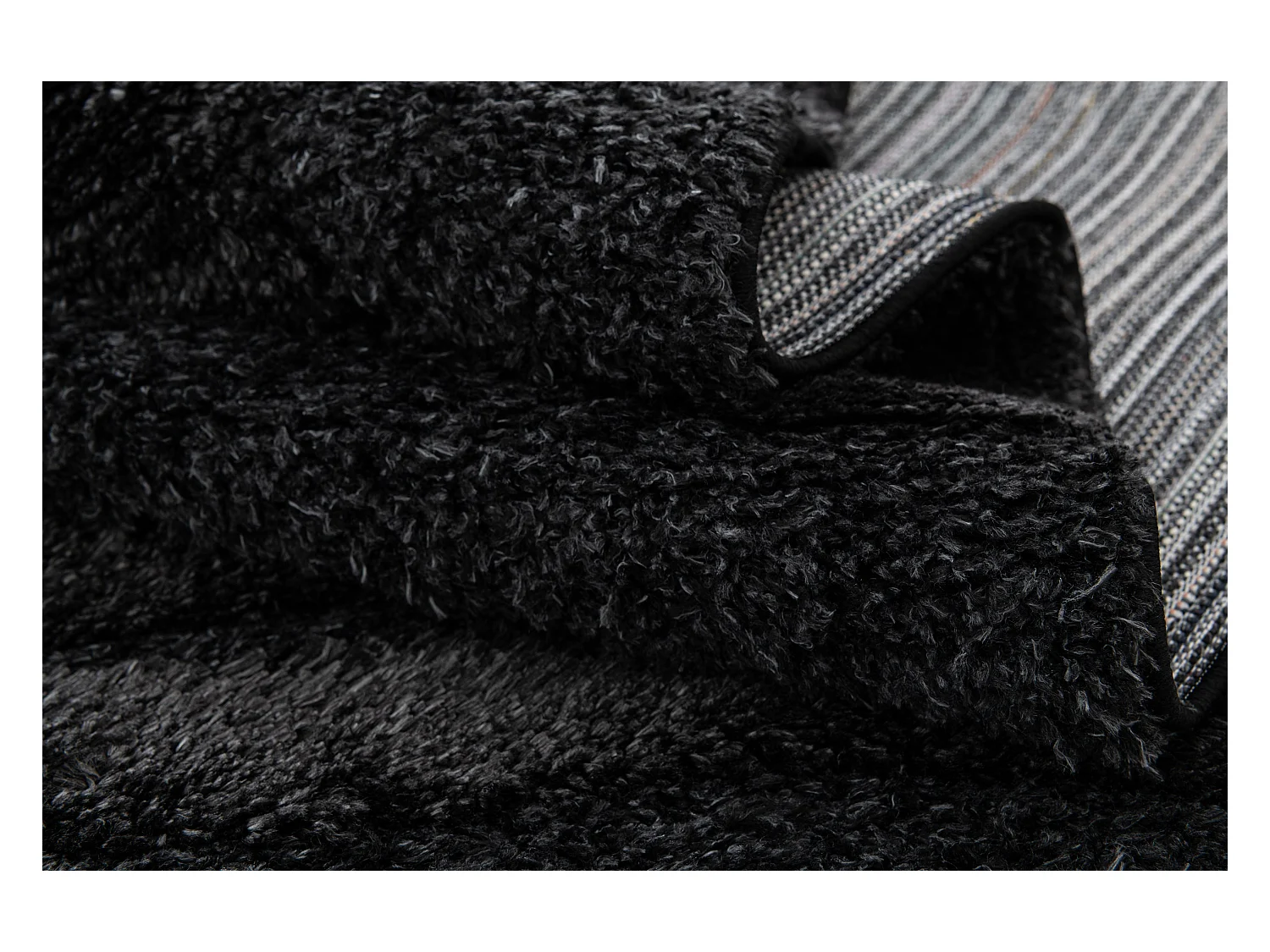 Hoogpolig tapijt 245x160 Zwart Thun Arbor