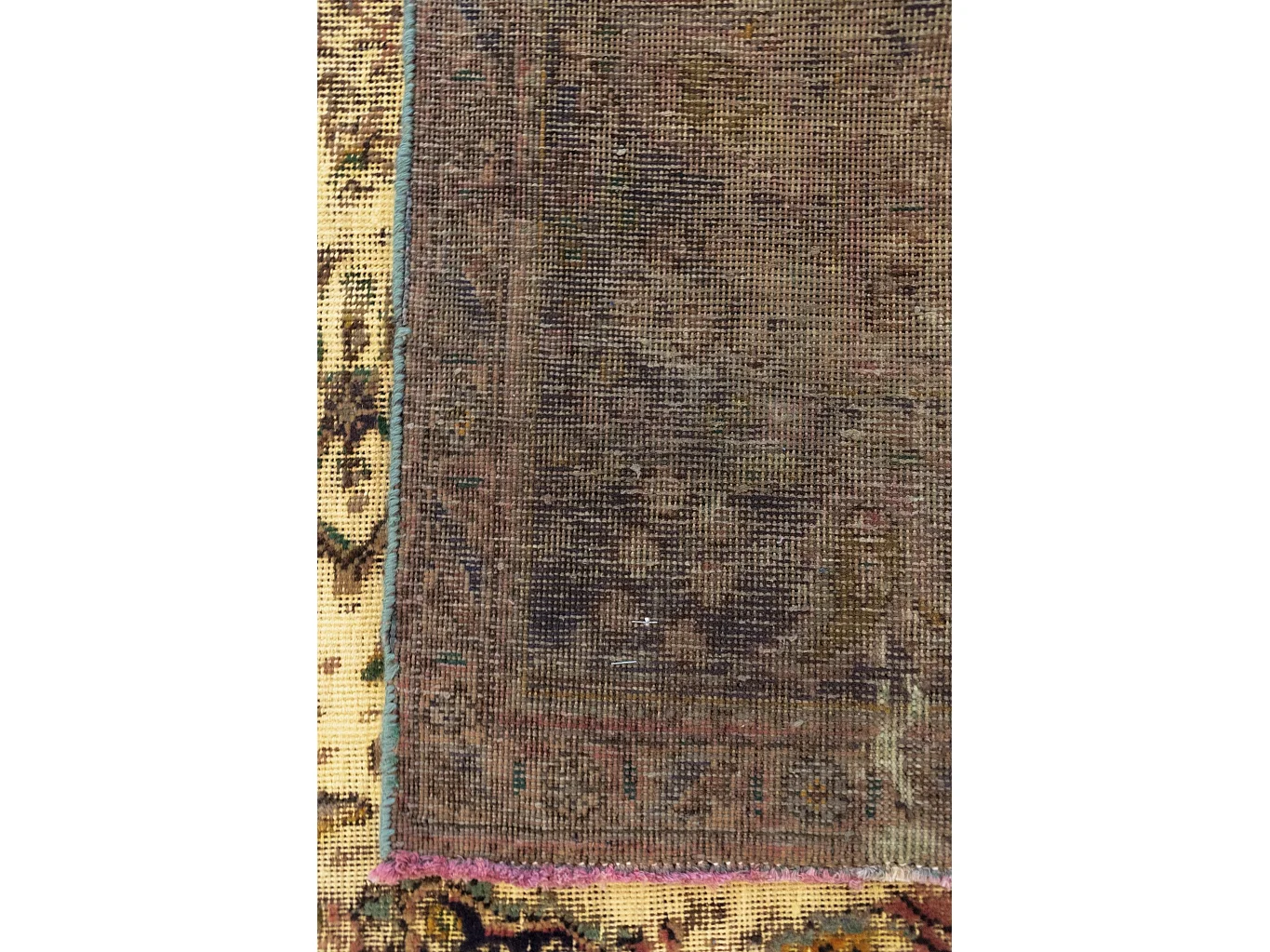 Woltapijt 291x194 Geel Vintage Royal